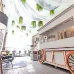 Imin Hotel