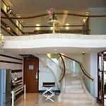 South & North International Apartment