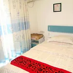 Meiru Apartment Hotel