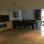 Grandview Golden Palace Weifudun Apartment
