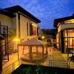 Moon River Villa No 6