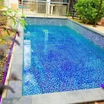 Moon River Villa No 6