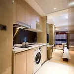 Yicheng Children\'S Theme Apartment