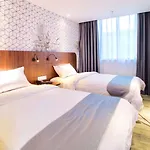 Guangzhou Pinecone & Huayi Select Hotel