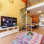 Life Is Elsewhere Gz Zhujiang New Town Loft Apartment