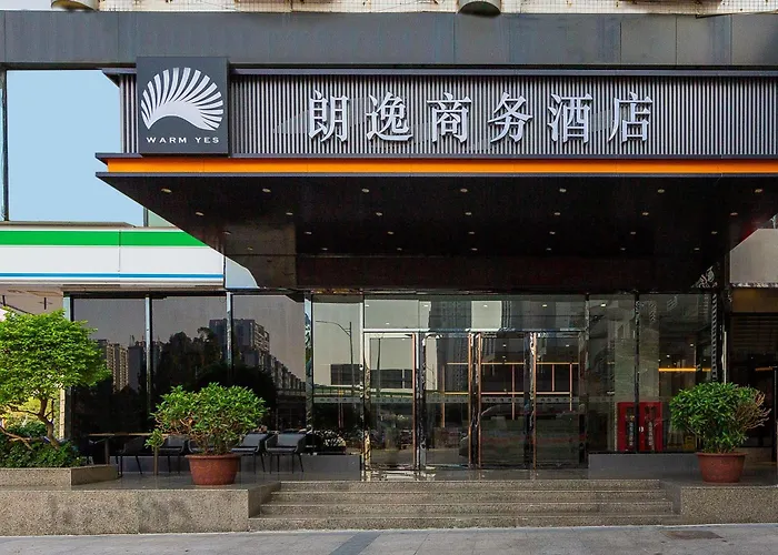 Warm Yes Business Hotel