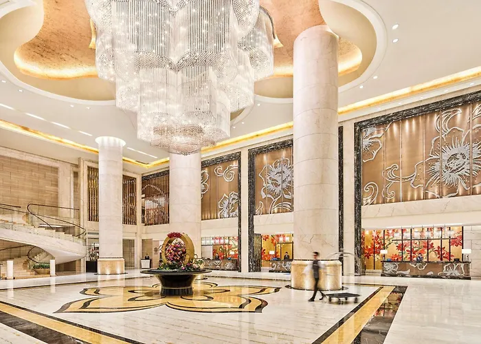 Hilton Guangzhou Baiyun - Free Shuttle For Canton Fair Period, Close To Luhu Golf Club & Leather Market