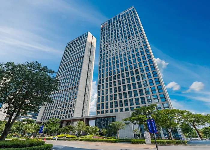Yicheng Pazhou Poly World Trade Centre Apartment