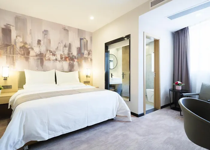 The Best Time Hotel Pazhou-Free Shuttle Bus For Canton Fair