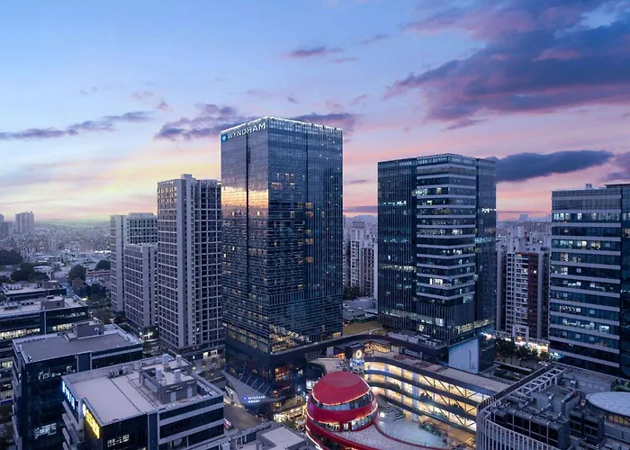 Wyndham Hotel Guangzhou Huangbian Metro Branch - Free Shuttle Bus To Canton Fair