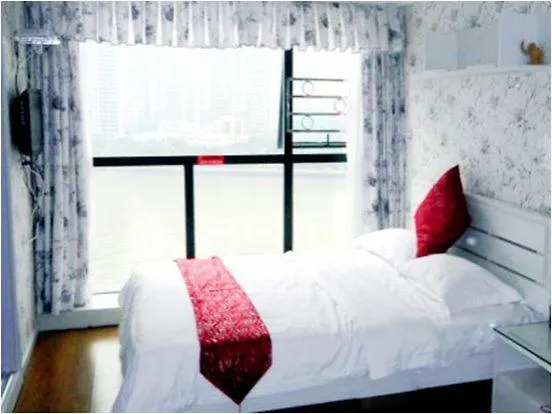Wharf Hotel