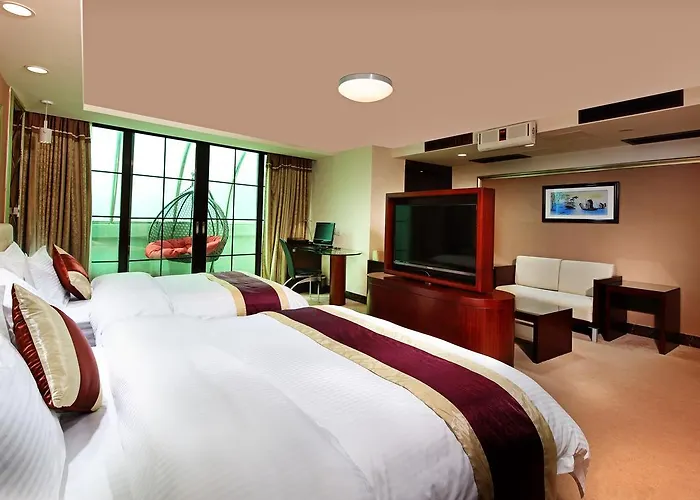 New World Hotel
