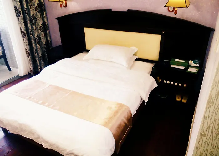 Sunny Hotel