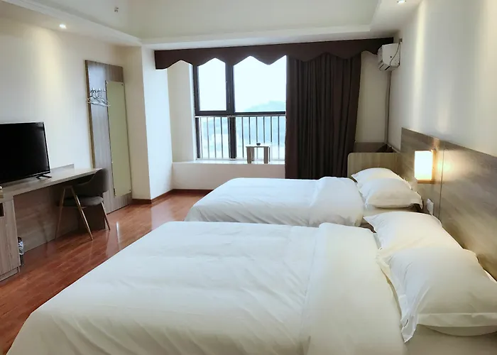 Xingyue Apartment Luogang Wanda