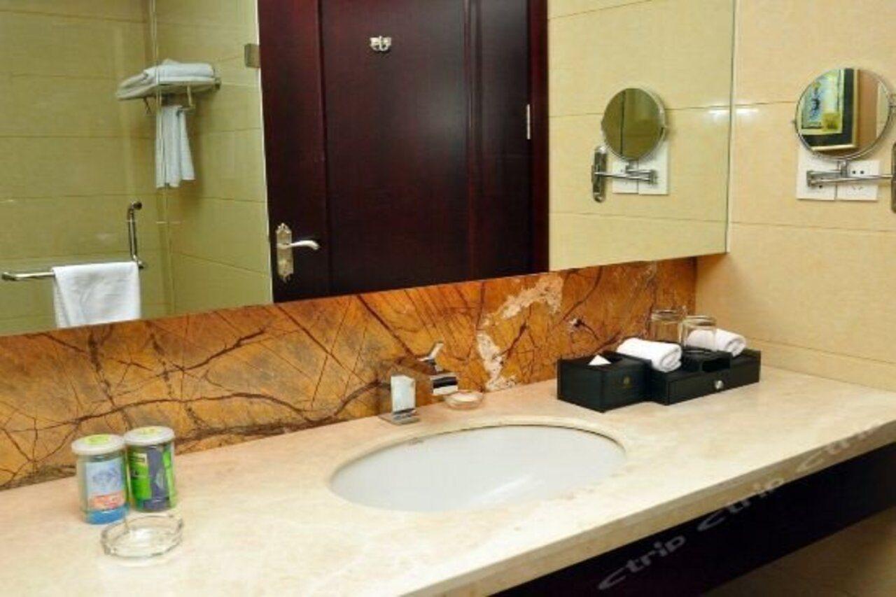 Pioneer Hotel