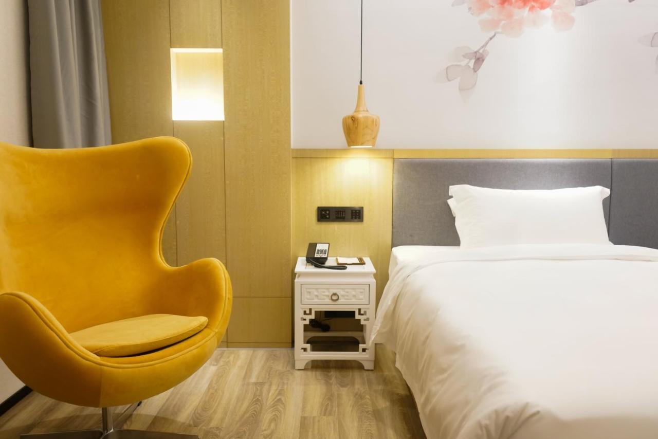 Paco Beijinglu Metro Guangzhou-free Shuttle Bus For Fair Hotel Guangzhou