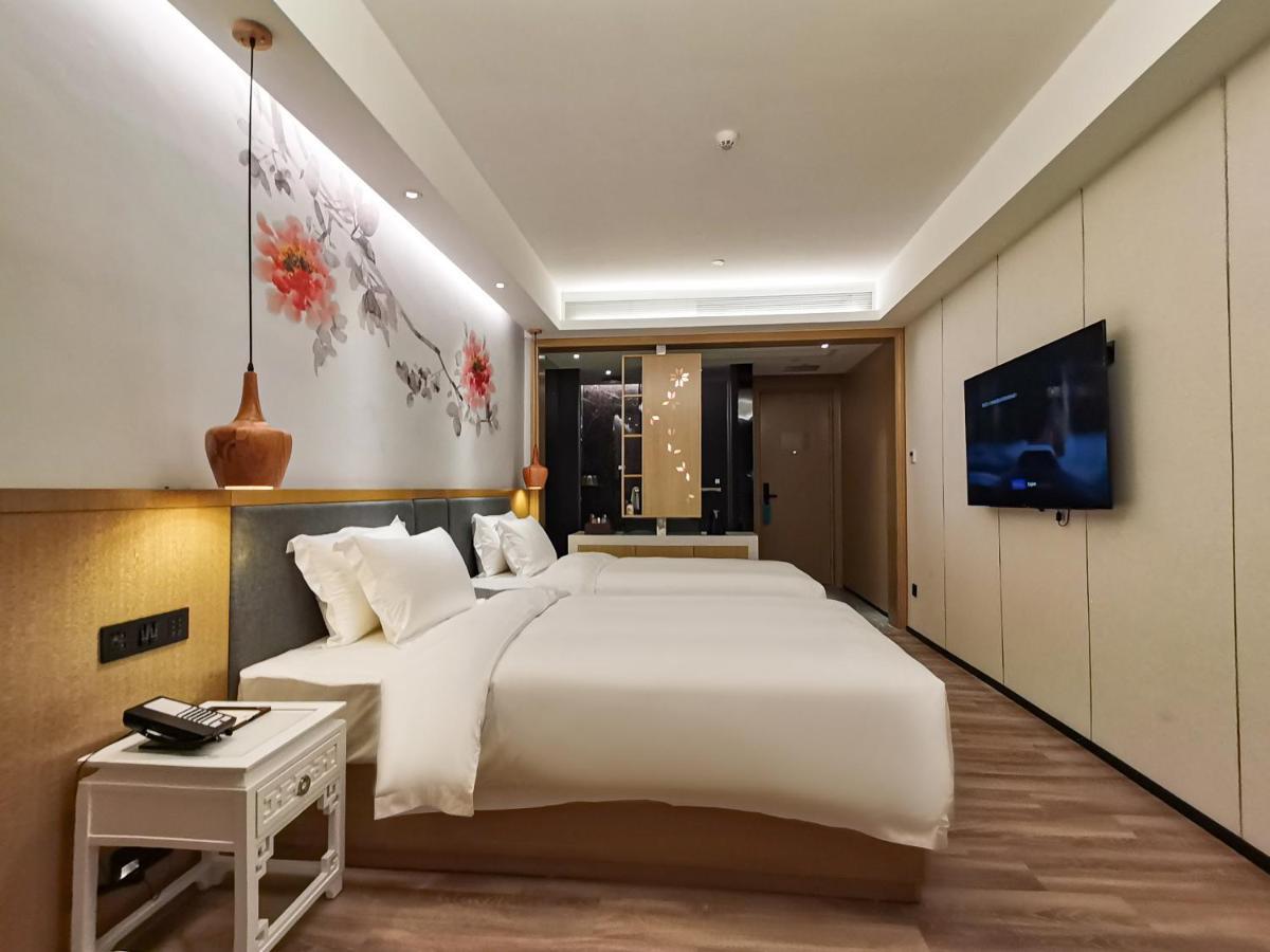 Hotel Paco Beijinglu Metro Guangzhou-free Shuttle Bus For Fair