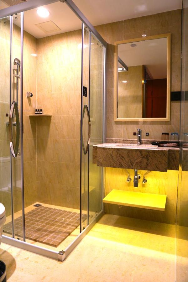 Zhongbo Art Hotel 4*