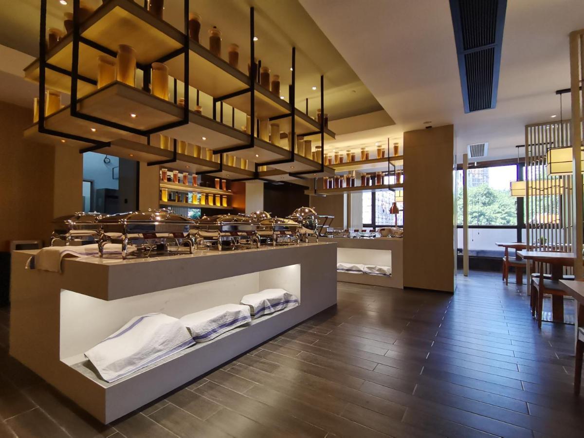 Paco Beijinglu Metro Guangzhou-free Shuttle Bus For Fair Hotel 4*