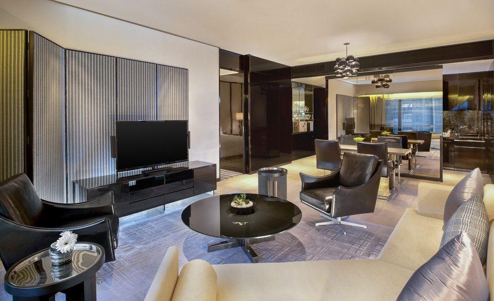Hotel W
