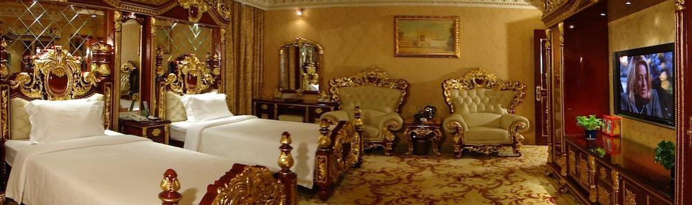 Nan Yang Royal 4*