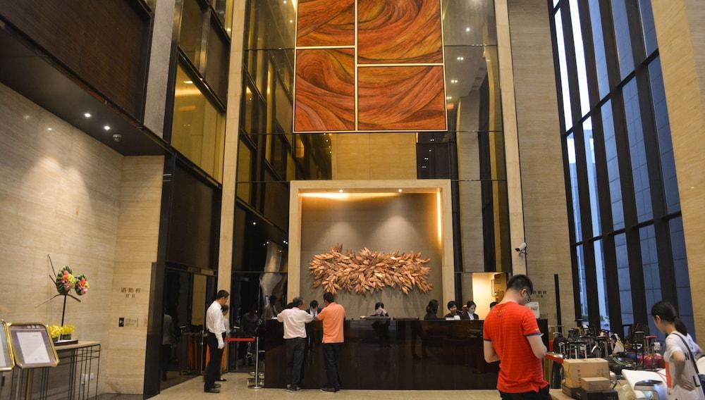 Estay Residence-poly World Trade Center Apartment