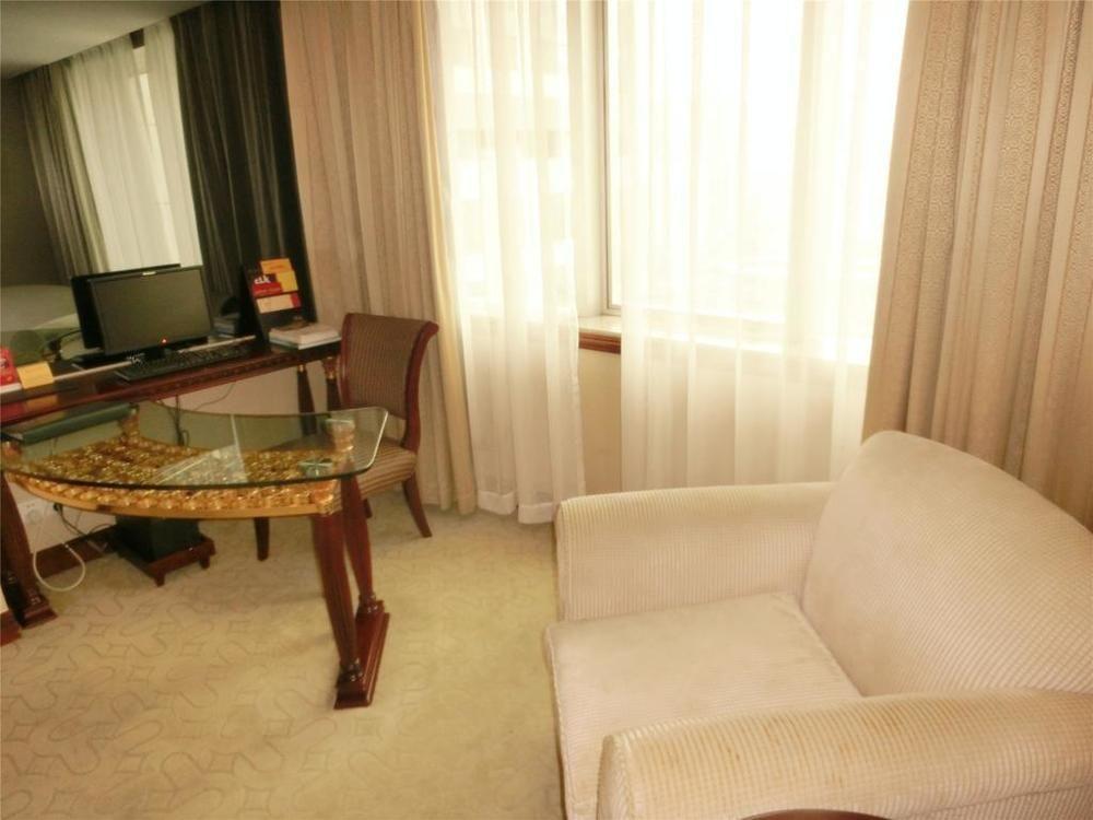Hotel Canton 4*