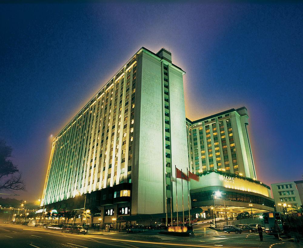 China - Subway Direct To Pazhou Exhibition Center, Free Shuttle During Fair & Exhibitor Registration Counter 5*