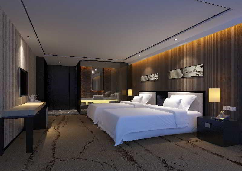 Warm Yes Business Hotel 4*