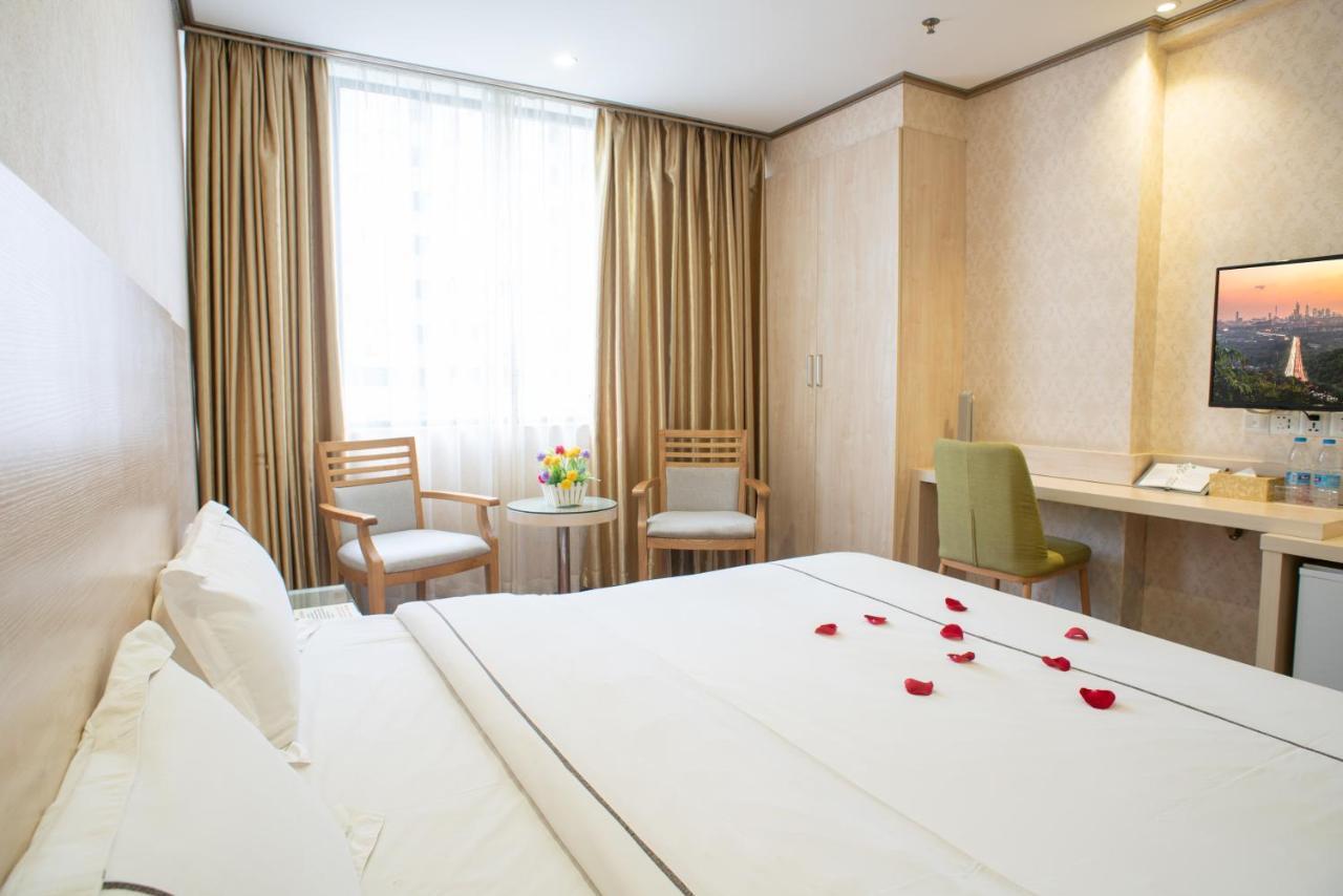 Xin Yue Xin Hotel 3*