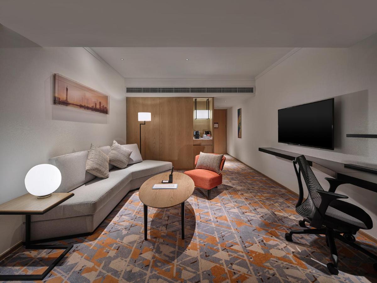 Hilton Garden Inn Guangzhou Tianhe - Free Shuttle Bus To Pazhou During Canton Fair Period And Buyers Registration Counter Available 4* Guangzhou