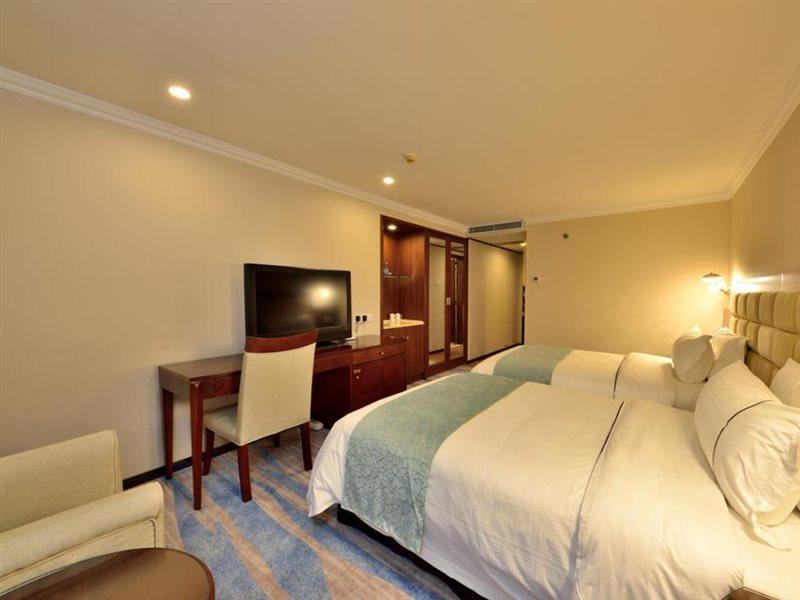 Haijun -free Fair Shuttle Bus Hotel 4*