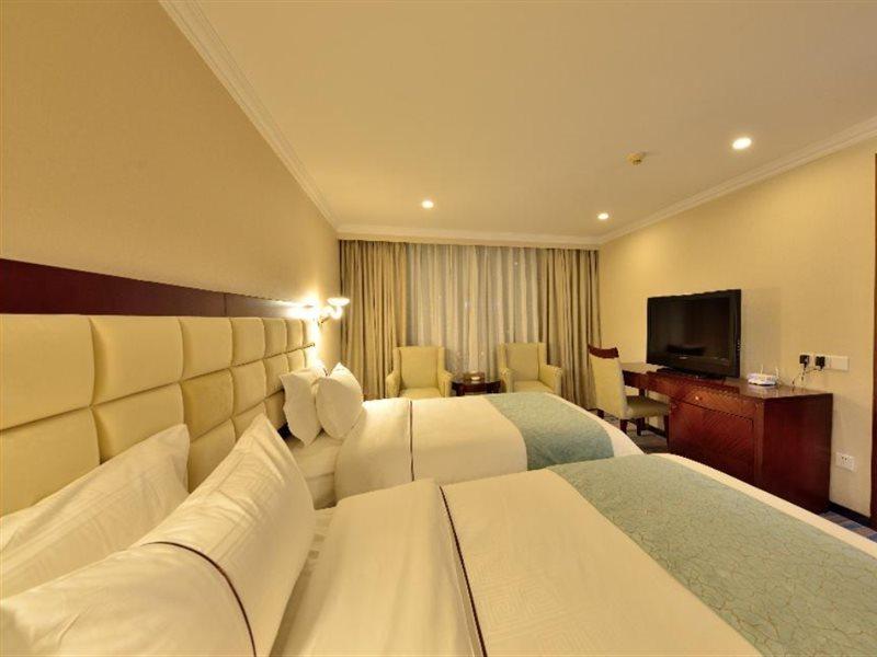 Haijun -free Fair Shuttle Bus Hotel
