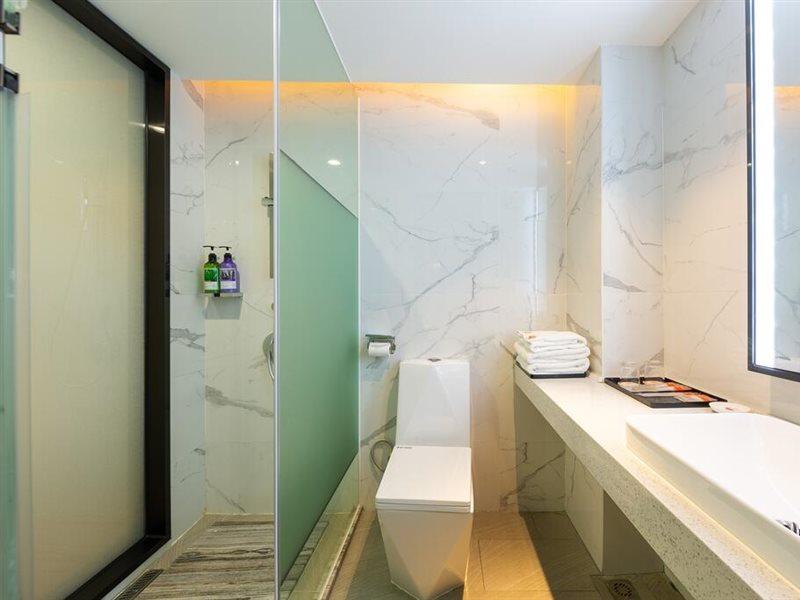 Warm Yes Business Hotel