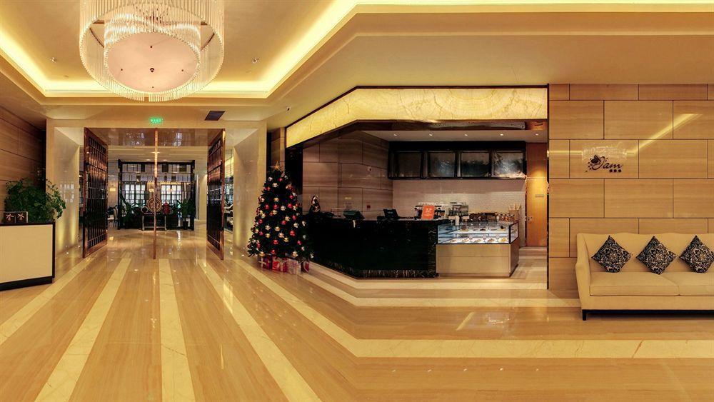 Hotel Hilton Baiyun - Free Shuttle For Fair Period, Close To Luhu Golf Club & Leather Market