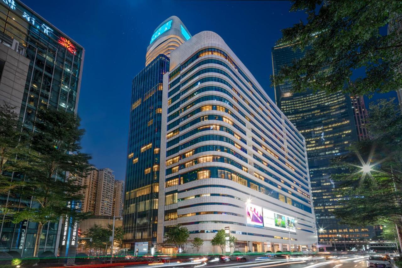 H' Elite Hotel- Free Fair Shuttle Bus And Registration Counter