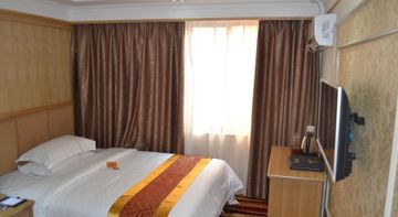 Huang Sheng Tongde Branch 3*