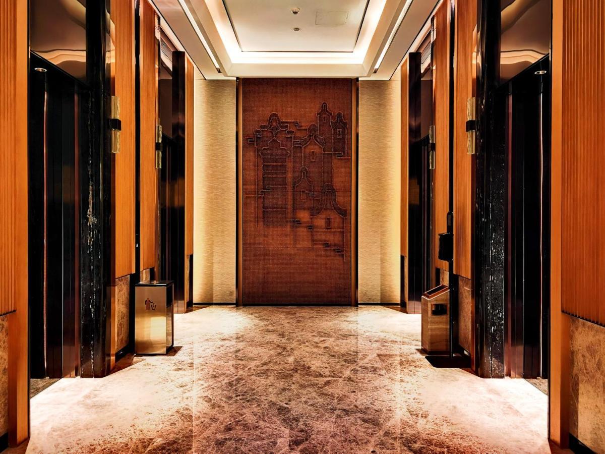 Kempinski Residences - Free Shuttle Between And Exhibition Center During Fair & Exhibitor Registration Counter Hotel