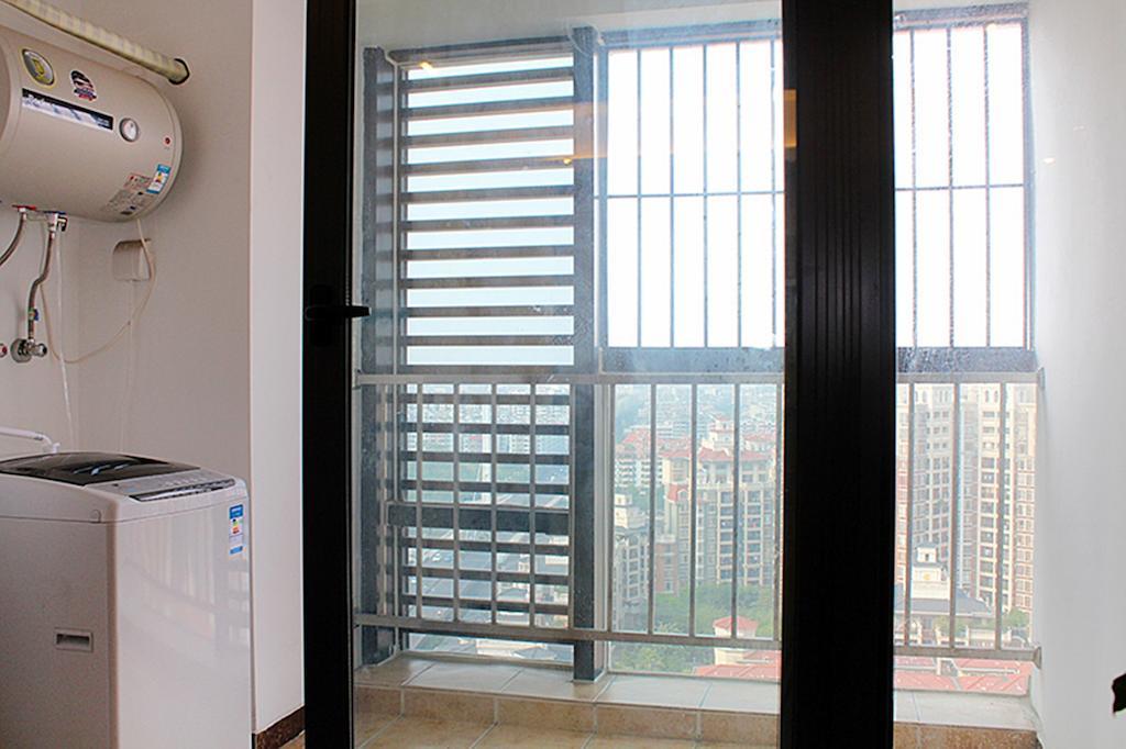 Aohua International Apartemen