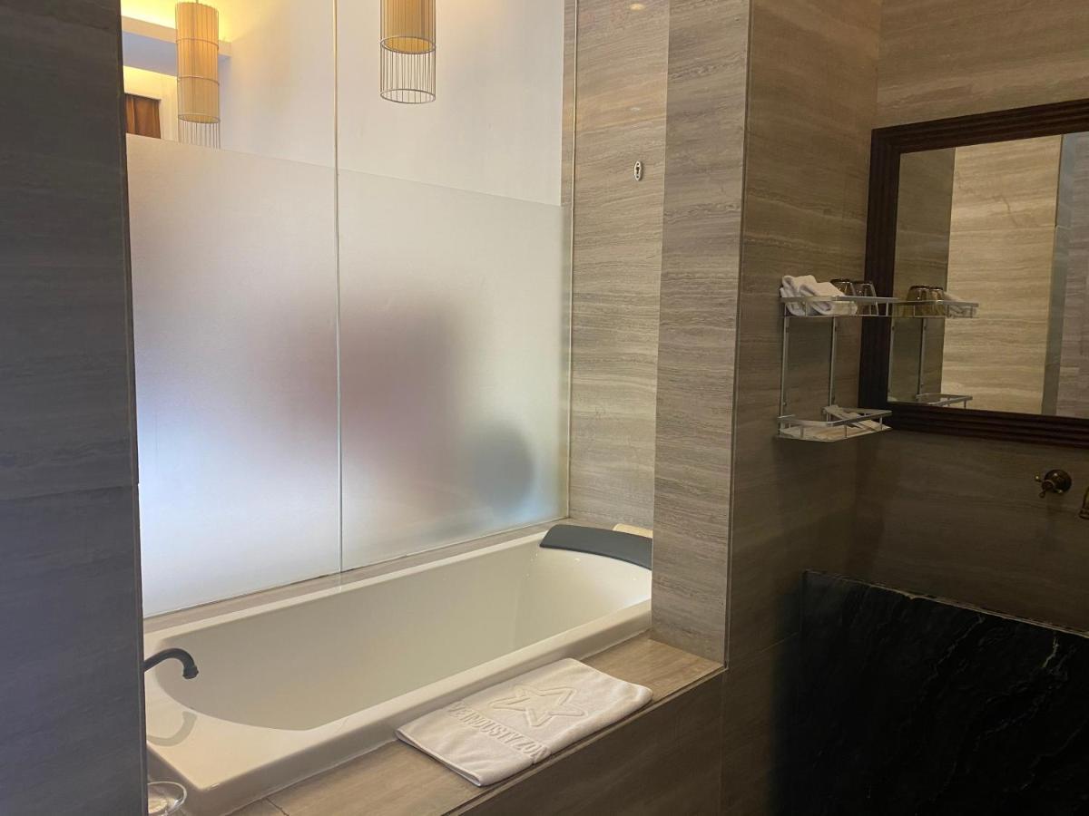 Aparthotel Fangyuan - - Free Shuttle Bus To Fair Complex During 14th Apr To 4th 3*