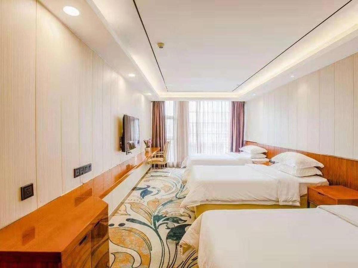 Hotel Zhongbo Art 4*