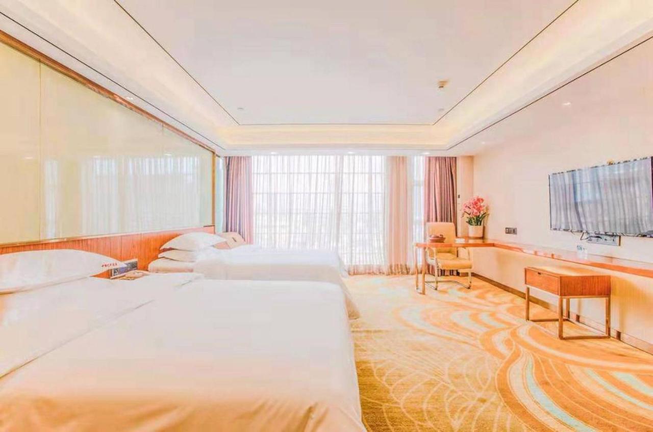 Zhongbo Art 4*