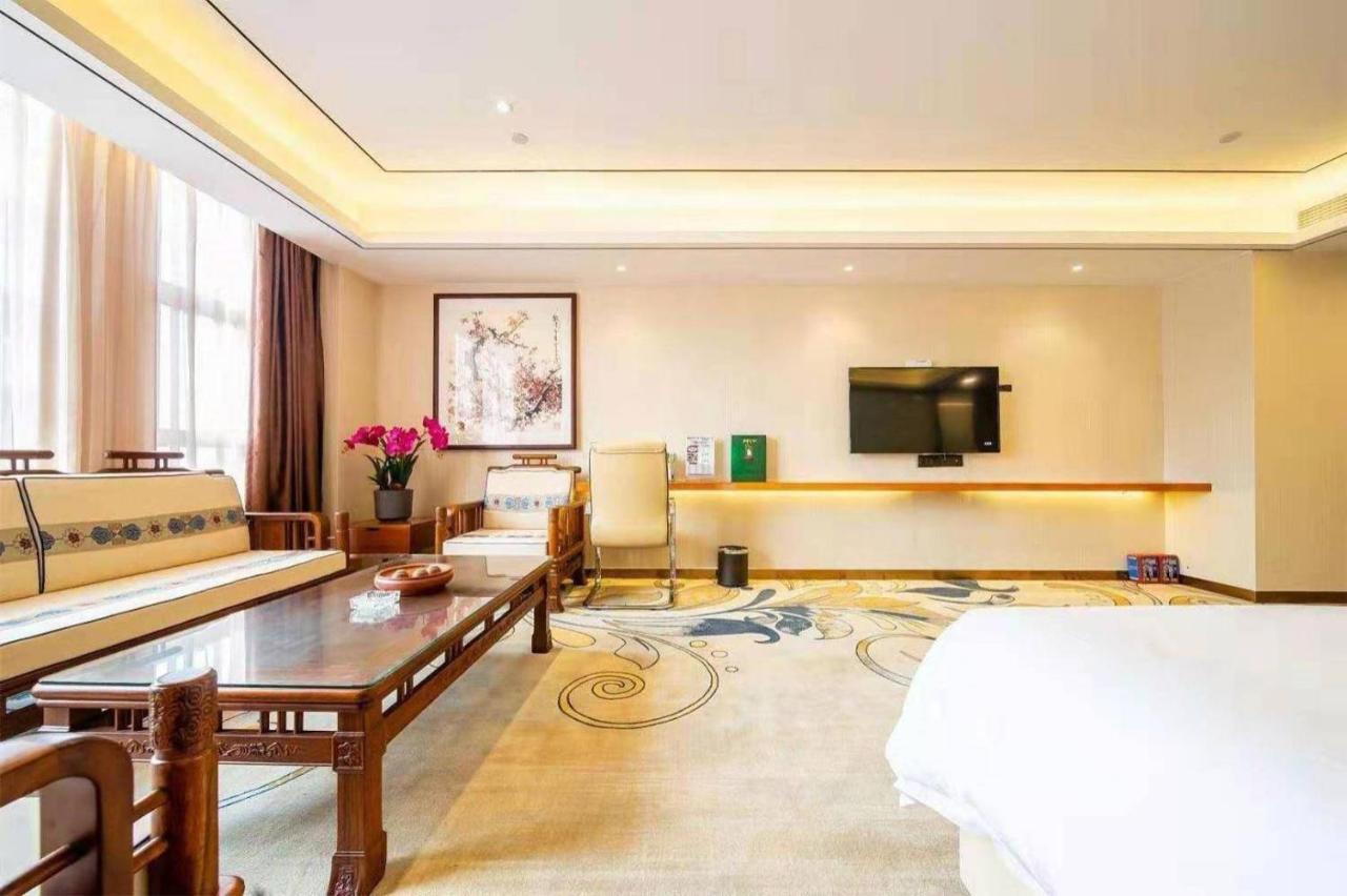 Hotel Zhongbo Art 4*