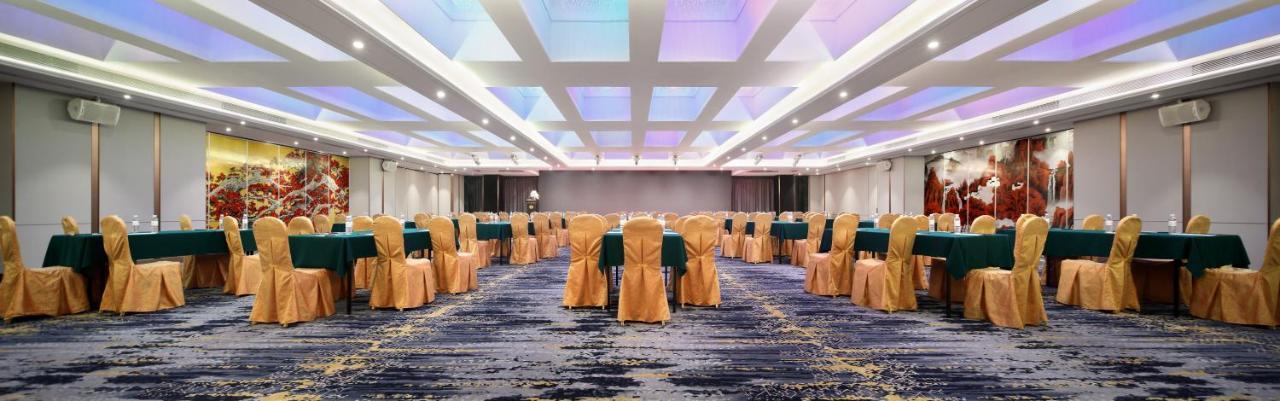 International Guangdong 5*