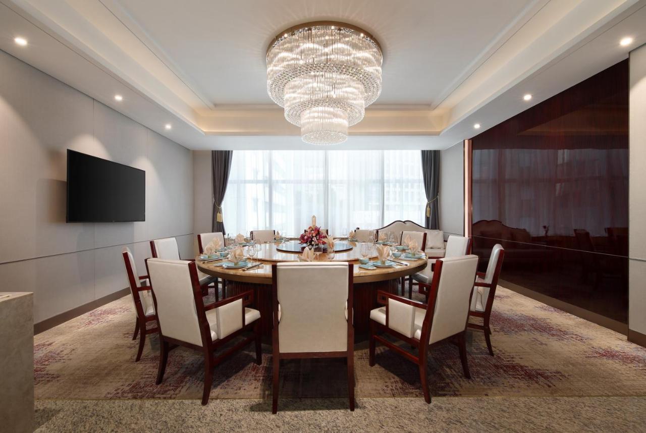 International Guangdong Hotel