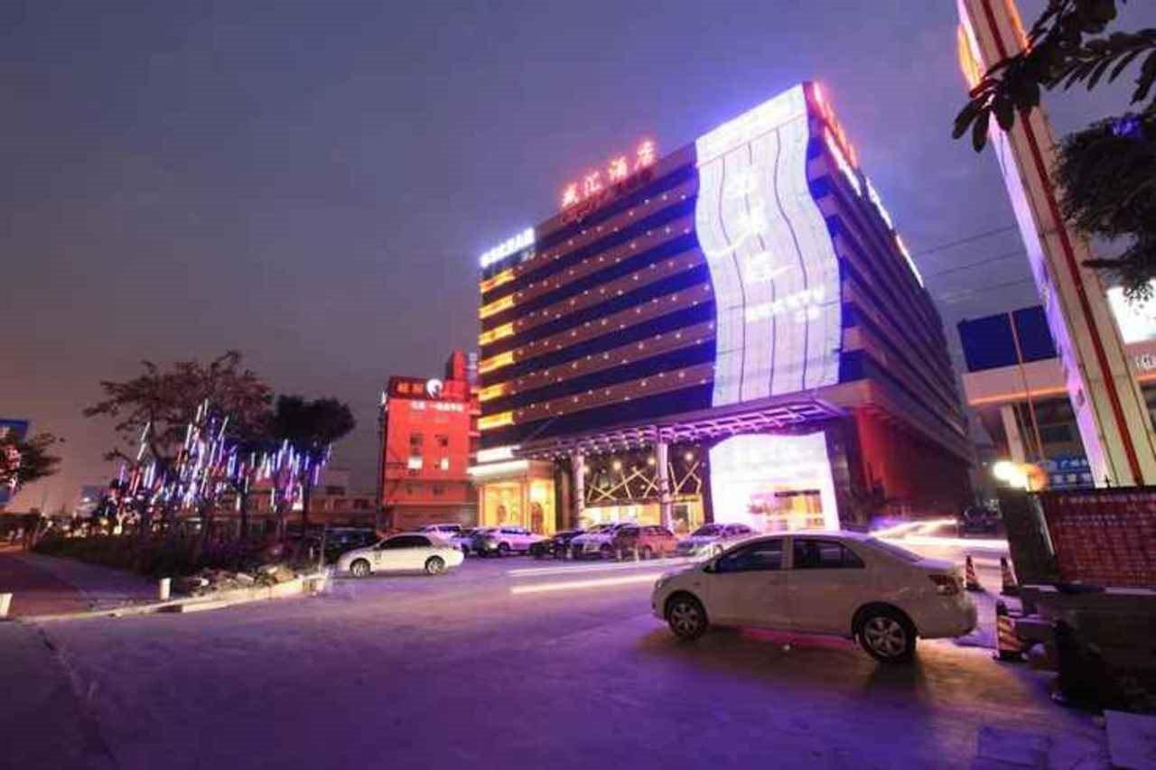 Hotel Shenghui 4*
