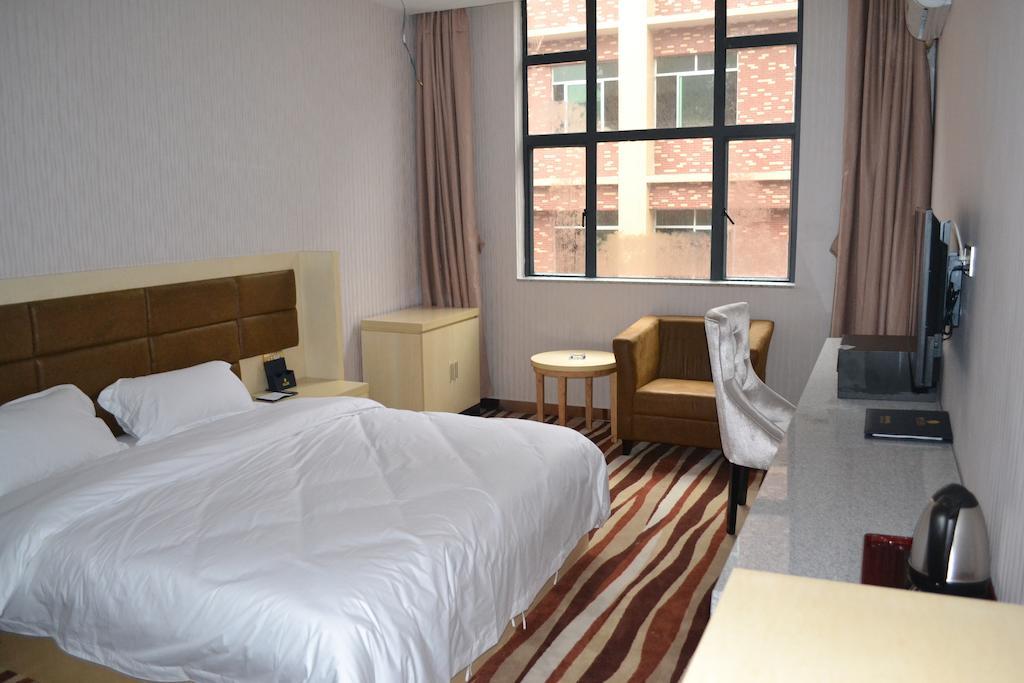 Hotel Huang Sheng Tongde Branch 3*