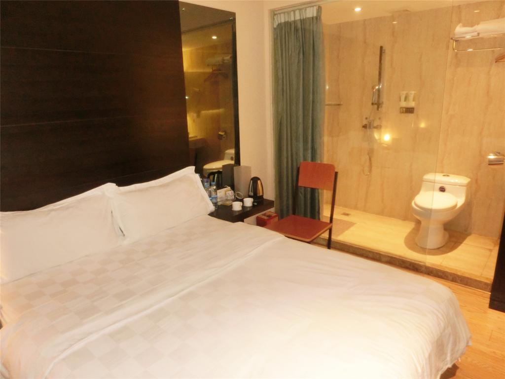 Forest - Hotel