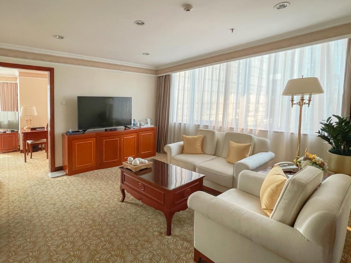 Hotel China Mayors Plaza - Free Shuttle Between And Exhibition Center & Exhibitor Registration Counter During Fair