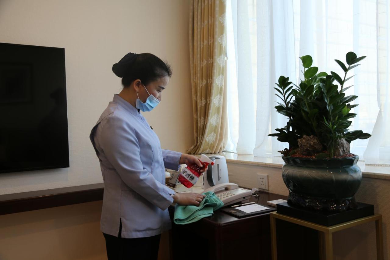Hotel China Mayors Plaza - Free Shuttle Between And Exhibition Center & Exhibitor Registration Counter During Fair